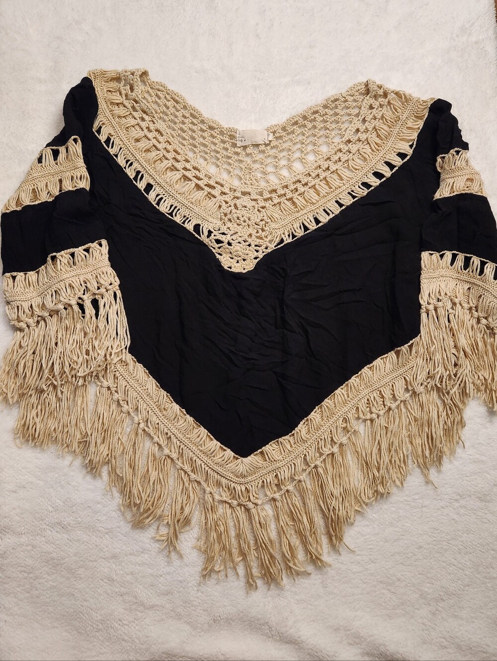 Dreamers Boho crochet and fringe scarf top in black and ivory Size XL